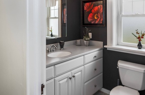 Saint Petersburg House | Cozy Stone Cottage Foxburg