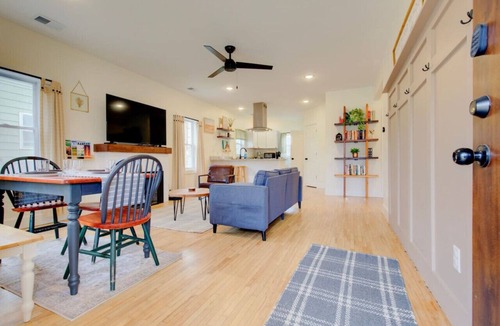 Manhattan House | Cozy Stone Family Home 3BR w/Separate Office