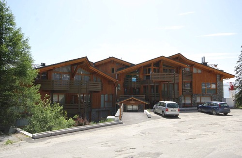 La Rosiere Apartment | Cozy studio near slopes with WIFI