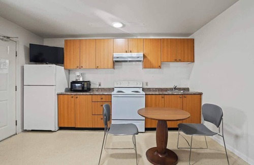 Fremont Apartment | (Cozy studio, 1BED, 1BA, w/kitchen)