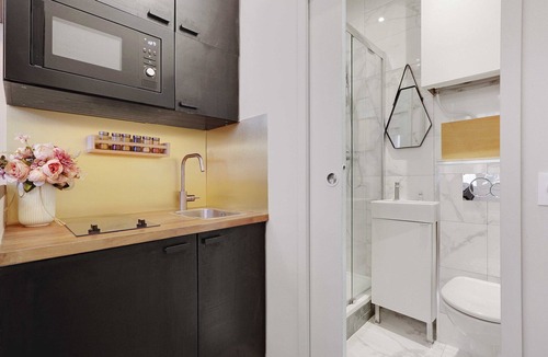 Quartier de la Porte-Saint-Denis Apartment | Cozy studio - 2P - Gare de l'Est