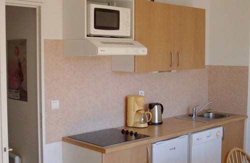 Peyragudes Apartment | Cozy studio 4 ppl, balcony, 400m from slopes, free shuttle, Spa included, Peyragudes
