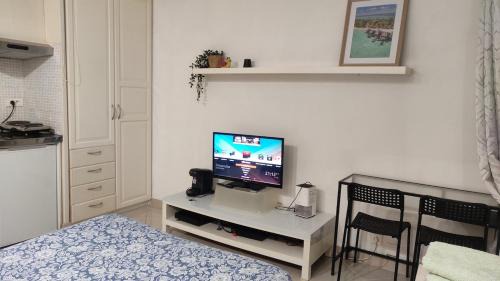 Vaux-le-Penil Apartment | Cozy Studio Apartment Close to Melun and Vaux-le-Penil