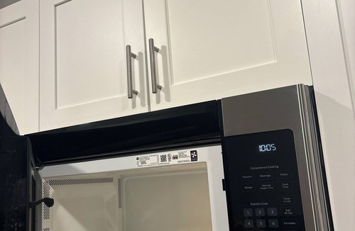 Hackensack River Waterfront Apartment | Cozy Studio Apartment in the Heart of Jersey City