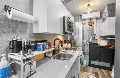 Vista Apartment | Cozy Studio Apartment , Luxury and Private Firepit