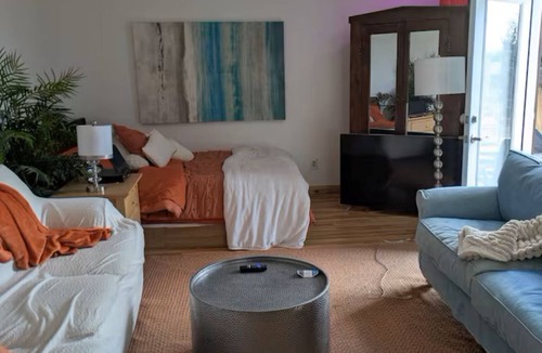 Espanola Apartment | Cozy Studio apartment in beautiful Española with cental air.