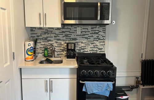 Queens Apartment | Cozy studio apt 30mins from Times square! in fabulous Queens