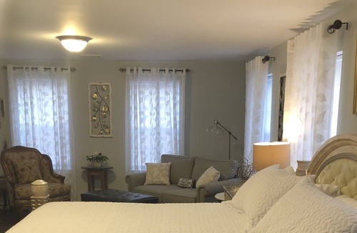 Maytown Apartment | Cozy Studio Apt. in Small Town, Pa.