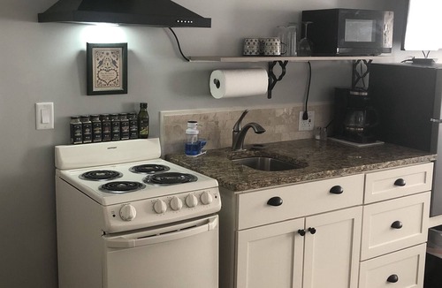 Maytown Apartment | Cozy Studio Apt. in Small Town, Pa.