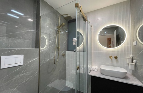 Eastwood Apartment | Cozy studio at Eastwood