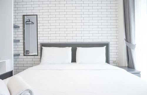 Kayu Putih Apartment | Cozy Studio at Tifolia Apartment By Travelio