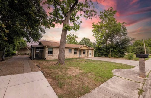 San Marcos Apartment | Cozy Studio - By Texas State - Kitchenette - Parking