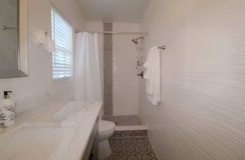 Conway Apartment | Cozy Studio - Centrally Located - Free Parking