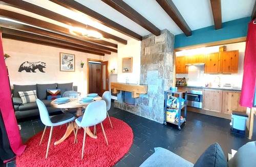 Pla d'Adet Apartment | Cozy Studio for 4 with Balcony, Ski-In/Ski-Out Access, and Modern Amenities in Pla d'Adet