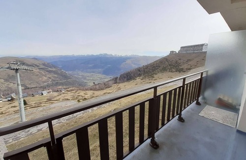 Pla d'Adet Apartment | Cozy studio for 4 with equipped kitchenette, St-Lary-Soulan