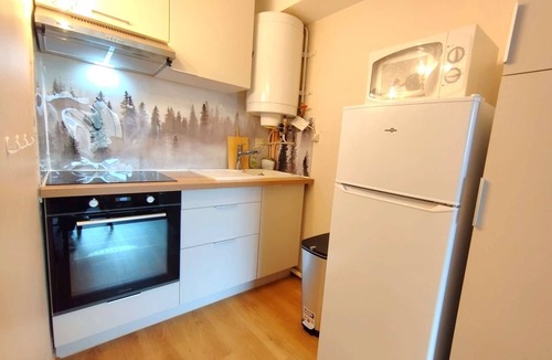 Pla d'Adet Apartment | Cozy studio for 4 in St-Lary with equipped kitchenette