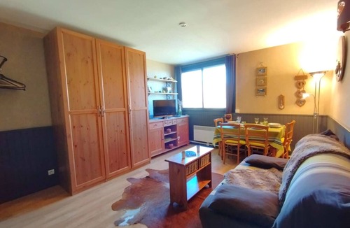 Pla d'Adet Apartment | Cozy studio for 4 in St-Lary-Soulan, equipped, near slopes