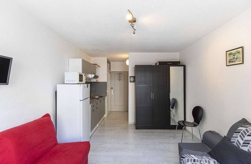 Eaux-Bonnes Apartment | Cozy studio for 3 in Gourette center
