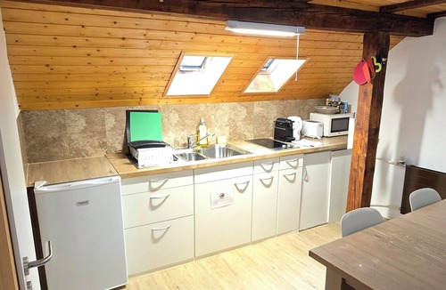 Enge Apartment | Cozy Studio for 3 with Roof terrace!