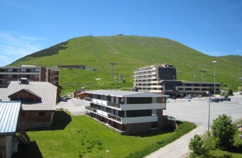 Cognet Apartment | Cozy studio for 4 in Alpe d'Huez, pets allowed