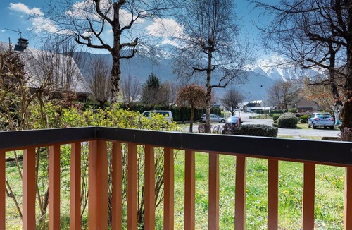 Vignec Apartment | Cozy Studio for 4 in Saint Lary with Balcony, Parking, Near Ski Slopes