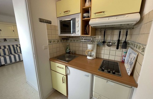 Notre-Dame-de-Monts Apartment | Cozy Studio 20m from the Beach - Sleeps 2