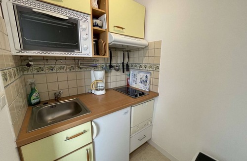 Notre-Dame-de-Monts Apartment | Cozy Studio 20m from the Beach - Sleeps 2