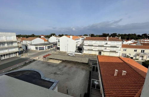 Notre-Dame-de-Monts Apartment | Cozy Studio 20m from the Beach - Sleeps 2