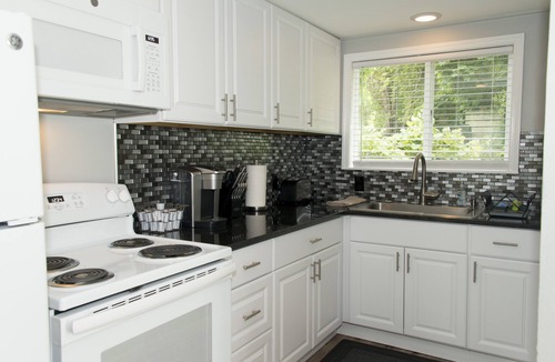 Yakima House | Cozy Studio Guest House