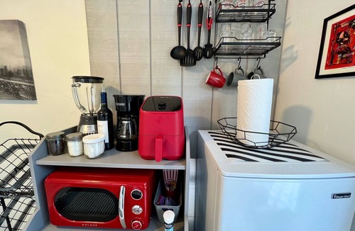 North Miami Beach Apartment | Cozy Studio in North Miami Beach