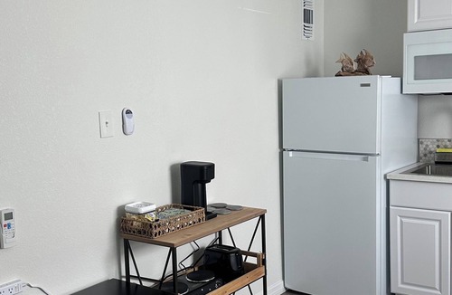 Largo Apartment | Cozy studio in a great location!