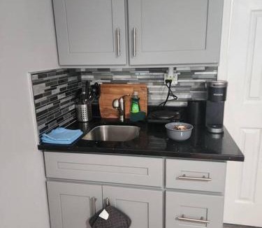 Queens Apartment | Cozy studio in a lovely area