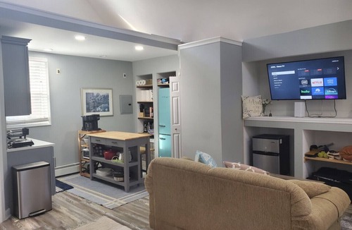 Amityville Apartment | Cozy Studio in Amityville