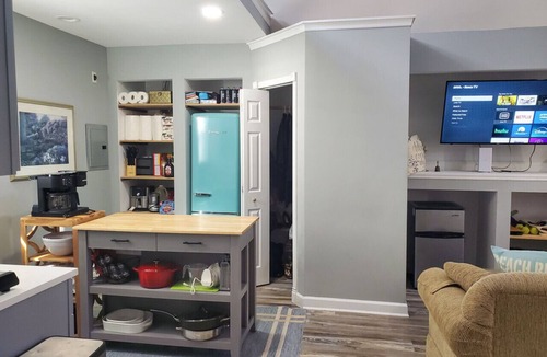 Amityville Apartment | Cozy Studio in Amityville