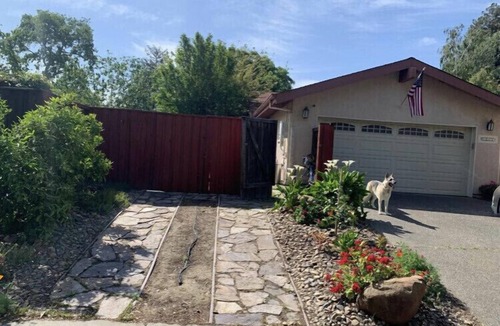 Davis Apartment | Cozy studio in Davis for you and your pet