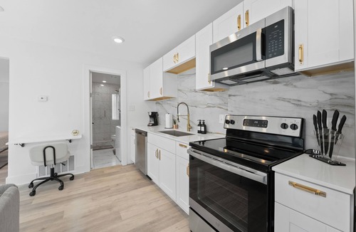 Old East Dallas Apartment | Cozy Studio in Downtown Dallas Lower Greenville