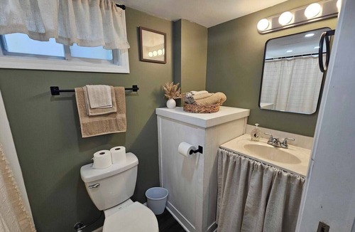 Town of Union Apartment | Cozy Studio in Endicott- Little Italy