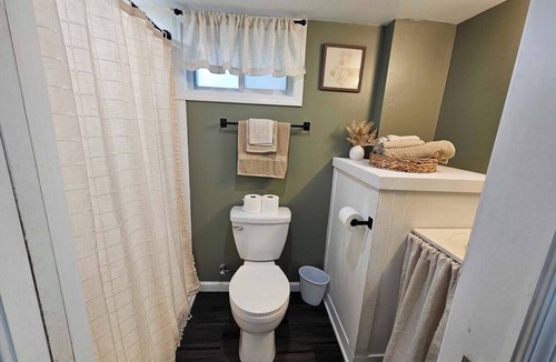 Town of Union Apartment | Cozy Studio in Endicott- Little Italy