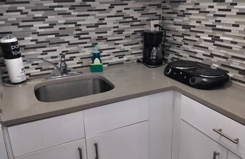 Parkside Apartment | Cozy studio in Hollywood 101