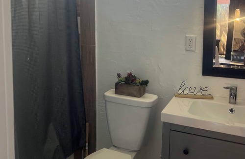Miramar Apartment | Cozy Studio in Miramar
