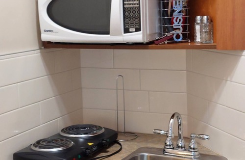 Piedmont Apartment | Cozy studio in nice Piedmont with AC, WiFi, parking, kitchenette