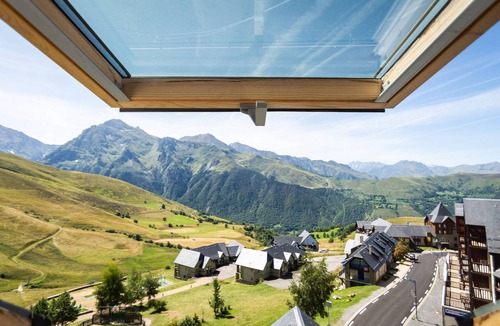 Peyragudes Apartment | Cozy studio in Peyresourde near slopes with balcony