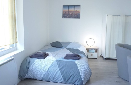 Saint-Quentin Apartment | Cozy Studio in Saint-Quentin