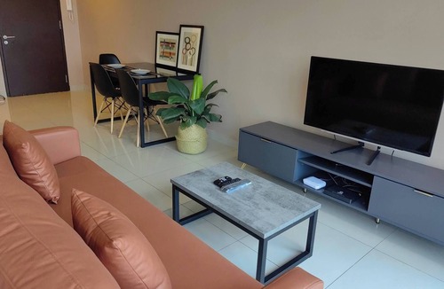 Shah Alam Apartment | Cozy Studio in Shah Alam With Mountain View