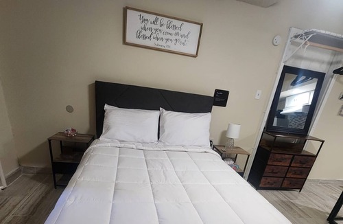 Sugar Hill Apartment | Cozy Studio in Superb Sugar Hill with WiFi, AC