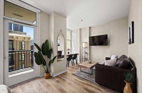 Gaslamp Quarter Apartment | Cozy Studio in the Gaslamp
