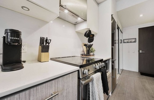 Garden District Apartment | *!Cozy Studio in the Heart of Toronto!*