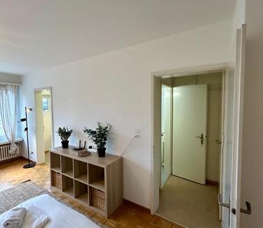 District 7 Apartment | Cozy Studio in Witikon District