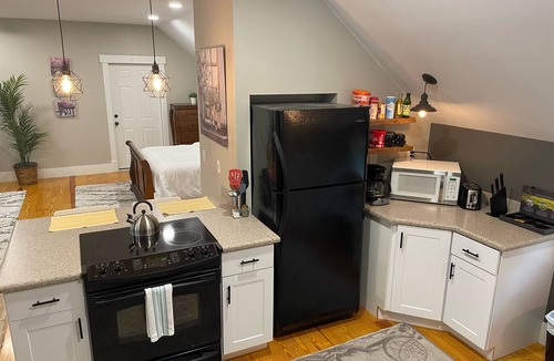 Tolland Apartment | Cozy Studio Loft