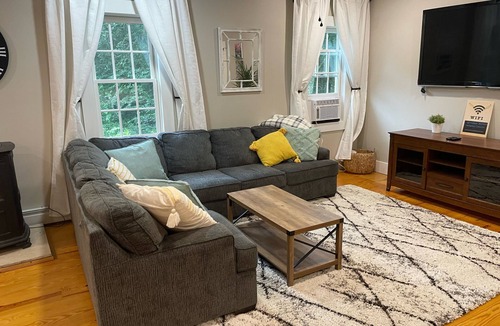 Tolland Apartment | Cozy Studio Loft